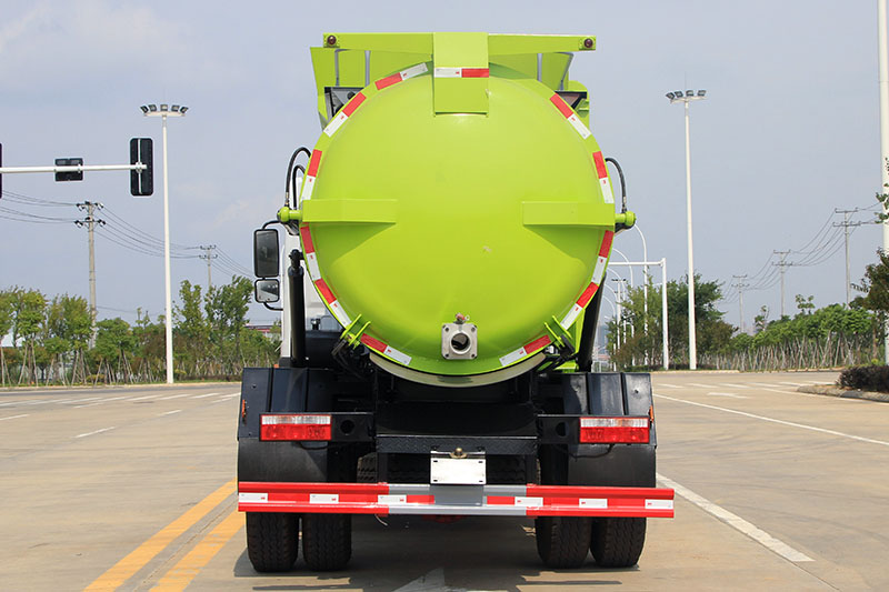 東風(fēng)D9國(guó)六 8方 圓罐餐廚垃圾車圖片5