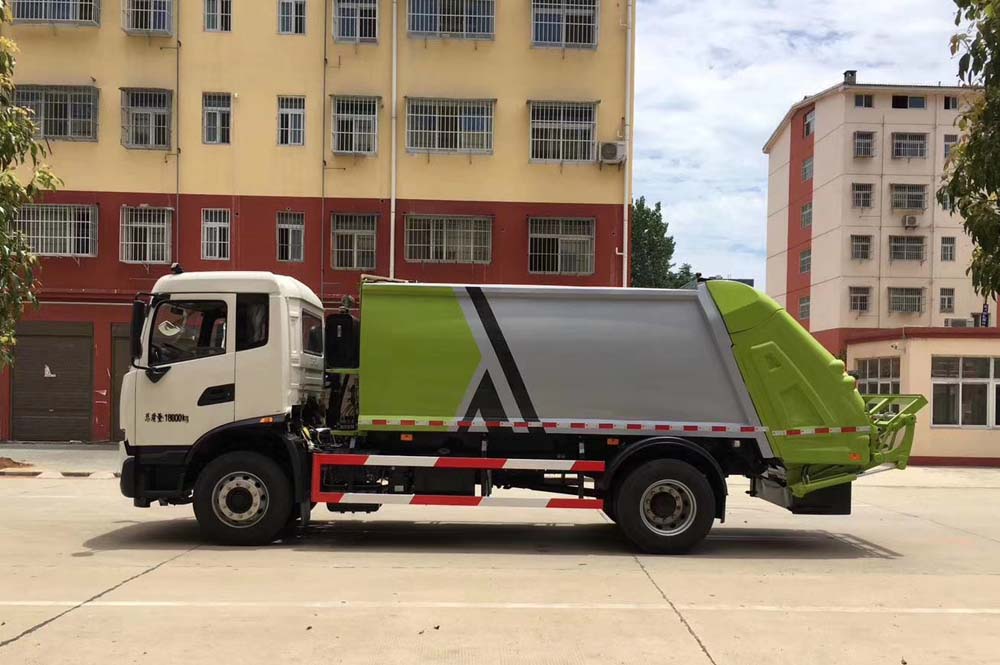 新款國(guó)六12方東風(fēng)天錦新款壓縮式垃圾車(chē)上市圖片4